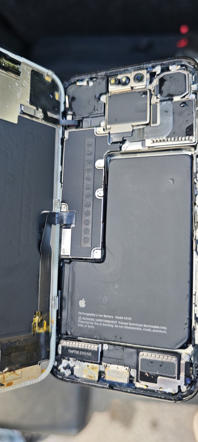 Tratamiento de teléfono dañado por agua